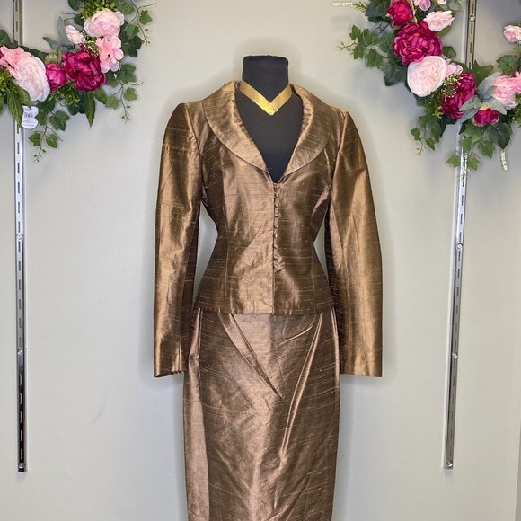 Gorgeous Acorn, Size 10, Jacket and Skirt Combo by Watters & Watters - Picture 2 of 6